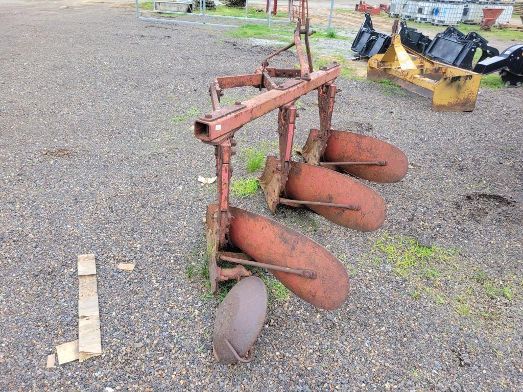 3 BOTTOM MASSEY PLOW