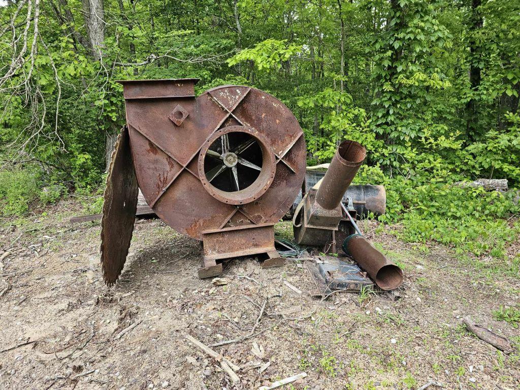 CORLEY SAW MILL WITH 56'' BLADE (2), 60'' BLADE, LIVE LOG DECK, HYDRAULIC C