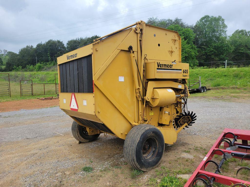 VERMEER SUPER J 605 ROUND BALER, S:1VRA121R5L1004439