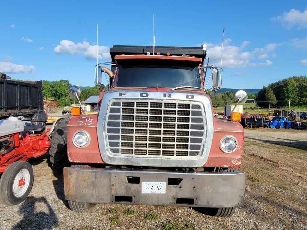 1983 FORD L9000 DUMP TRUCK, TRIAXLE, CUMMINS 8LL MOTOR, WALKING BEAM BUSHIN