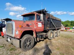 1983 FORD L9000 DUMP TRUCK, TRIAXLE, CUMMINS 8LL MOTOR, WALKING BEAM BUSHIN