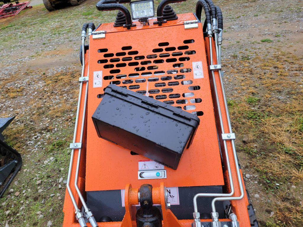 UNUSED AGT 2024 YSRT14 15HP MINI SKID STEER, SN:2401111217, **SELLS ABSOLUT