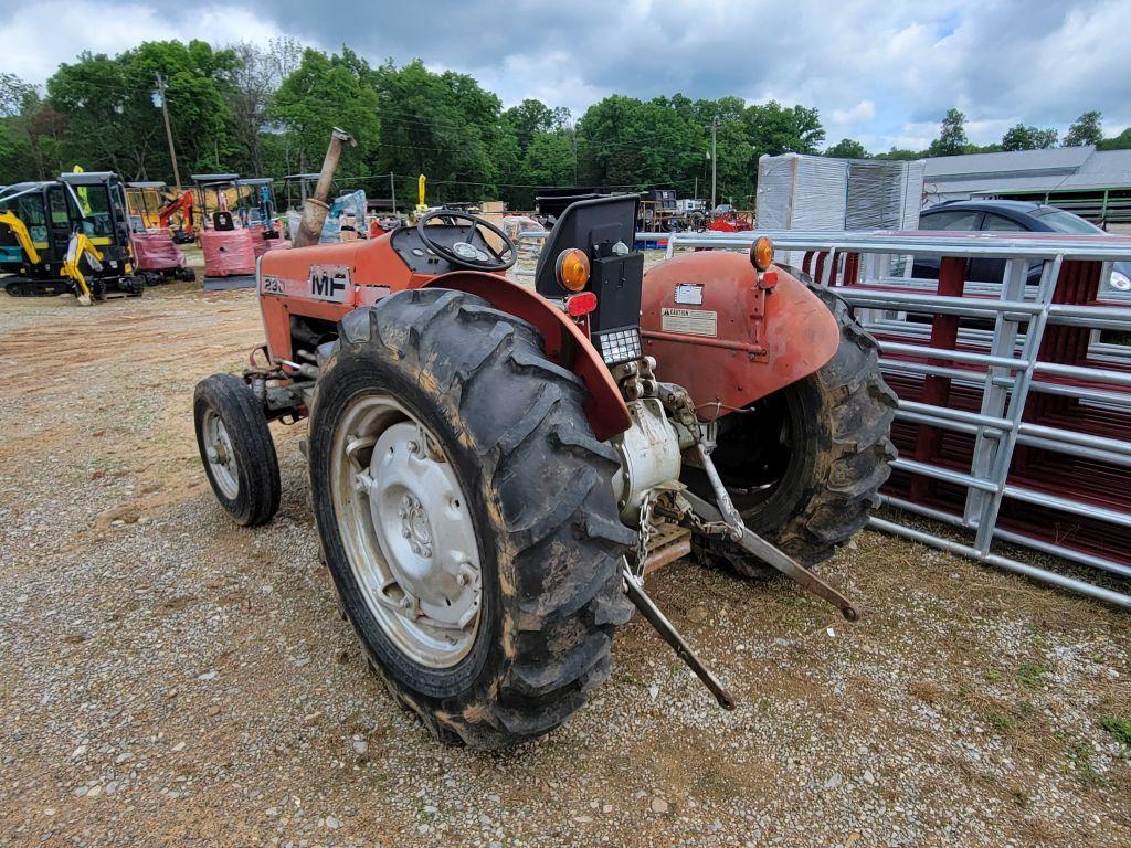 MASSEY FERGUSON 230 TRACTOR, 1224 HOURS SHOWING, NOT RUNNING