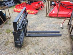 UNUSED 2024 AGT SA-AD HYDRAULIC SKID STEER FORKS, TO FIT FORK LIFT, 4x1.4x5