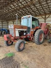 INTERNATIONAL 1086 CAB TRACTOR, RUNS/DRIVES, PTO WORKS-HAS BEEN REDONE-HAS NEW PTO PACK,
