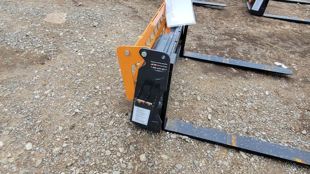 LANDHONOR PF-11-3500G UNUSED 2025 SKID STEER PALLET FORKS 48" LONG ADJUSTAB