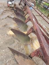 5 BOTTOM INTERNATIONAL PLOW