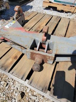 GRAY QUICK HITCH