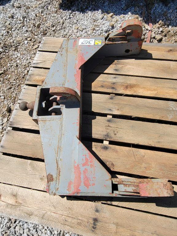 GRAY QUICK HITCH