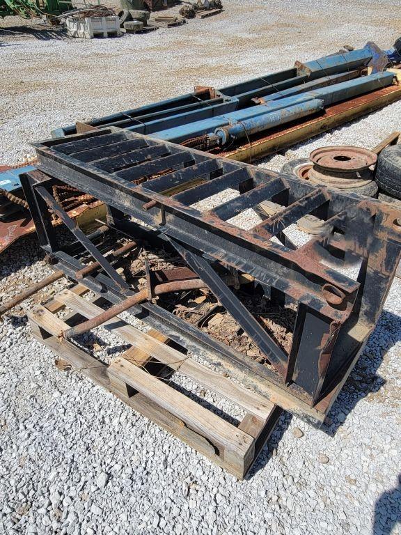 RAMPS FOR DOVETAIL TRAILER