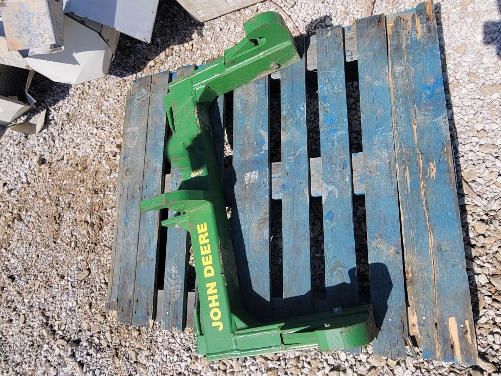 JOHN DEERE QUICK HITCH