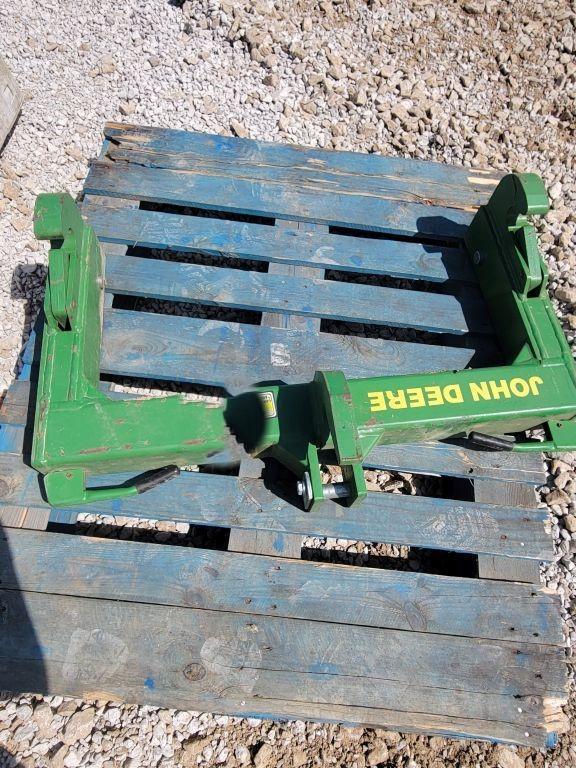 JOHN DEERE QUICK HITCH