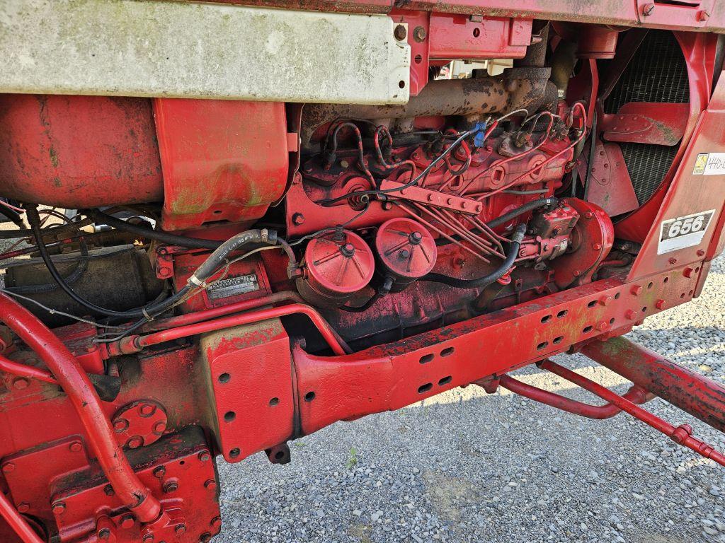INTERNATIONAL 656 TRACTOR, 2WD, RUNS/DRIVES