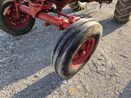 INTERNATIONAL 656 TRACTOR, 2WD, RUNS/DRIVES