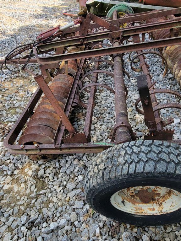 12' HYDRAULIC PULL TYPE CULTIMULCHER