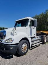 2008 FREIGHTLINER COLUMBIA 120 SEMI DAY CAB TRUCK, 10 SPEED , 12.7 DETRIOT