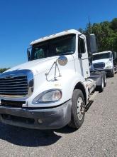 FREIGHTLINER COLUMBIA 120 SEMI DAY CAB TRUCK, 10 SPD, 12.8 MERCEDES, 316K M