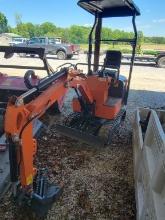 AGT INDUSTRIAL L12 MINI EXCAVATOR, MANUAL THUMB