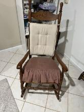 WOODEN ROCKING CHAIR