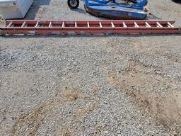 WERNER 30FT FIBER GLASS EXTA LADDER