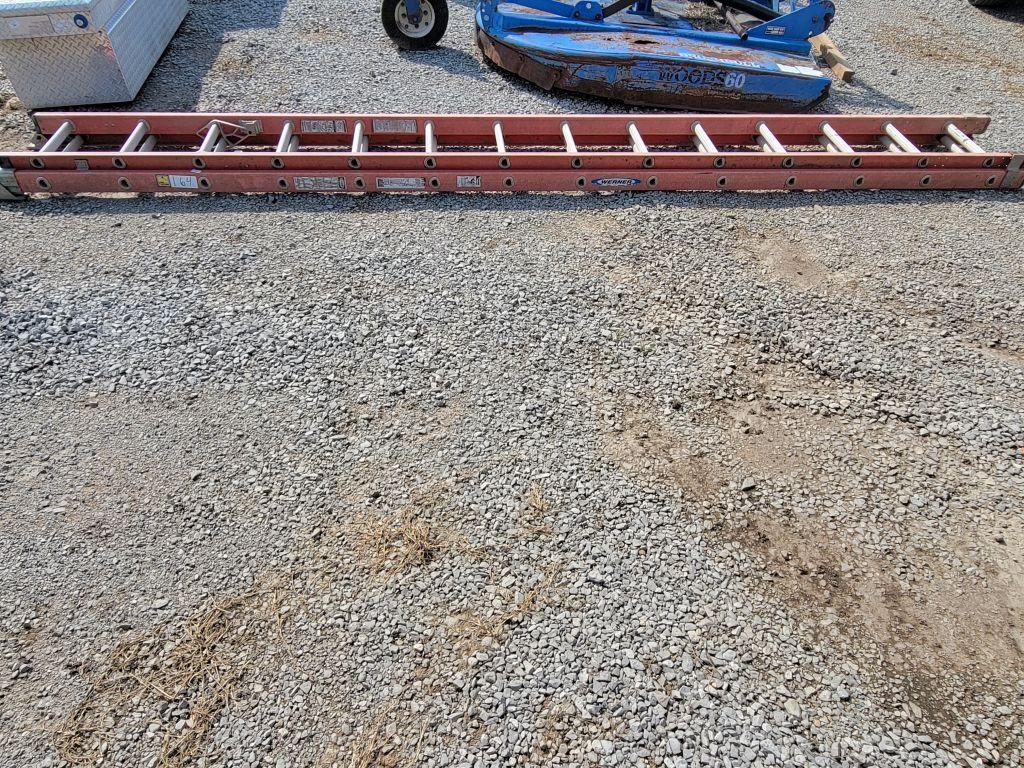 WERNER 30FT FIBER GLASS EXTA LADDER