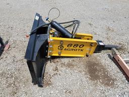 2025 AGT SSHH680 SKID STEER BREAKER, FIT TO SKID STEER LOADER, TOP TYPE, SN