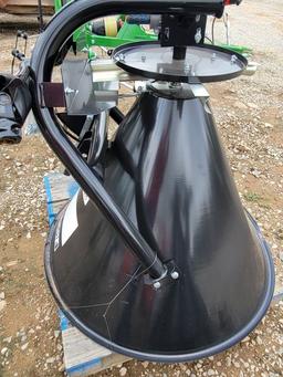 NEW AGLINE F/500 BLACK SPREADER SN:2304318, DENTED
