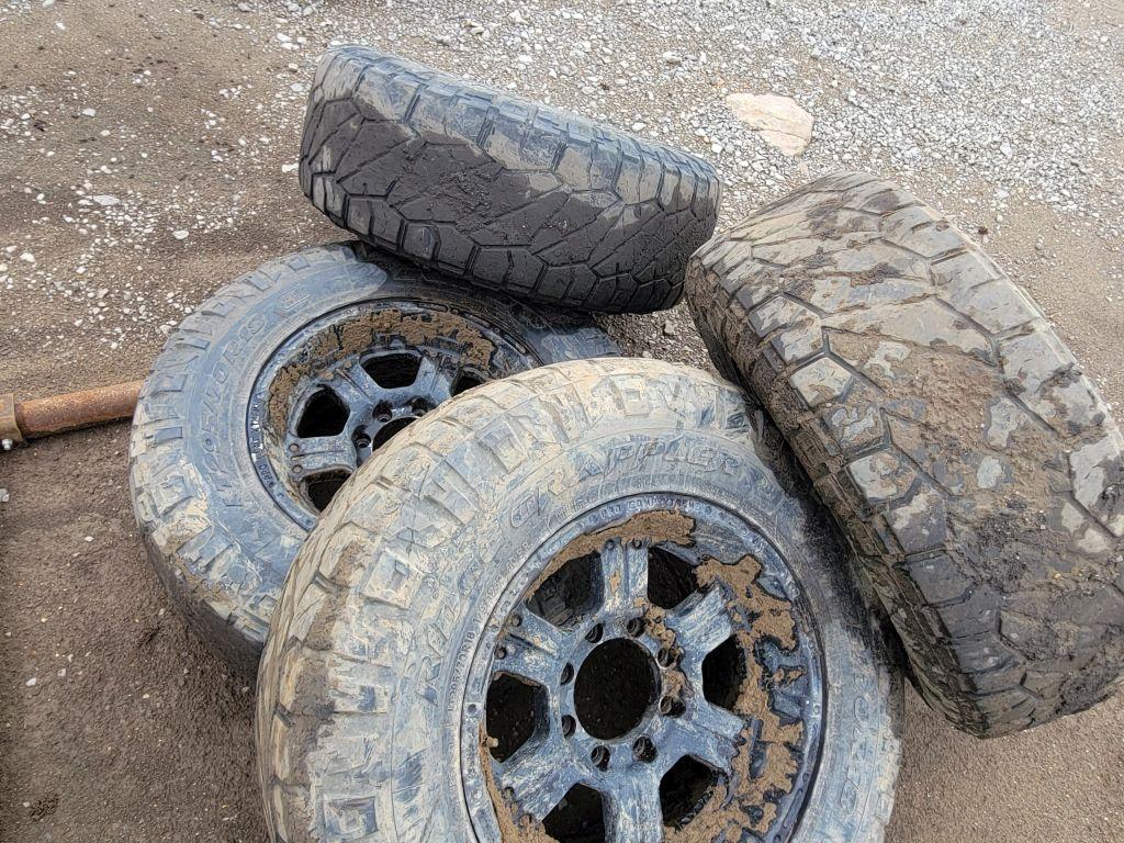 SET OF 4 WHEELS AND TIRES 295/70/18 FOR CHEVY 8 LUG