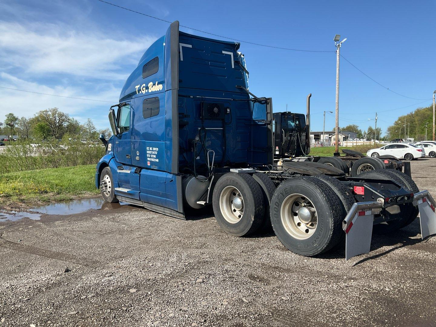 2019 VOLVO VNL64T760 Serial Number: 4V4NC9EHXKN221440