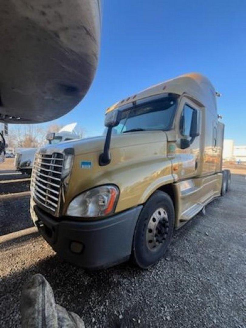 2016 FREIGHTLINER CASCADIA 125 Serial Number: 1FUJGLD57GLGT5597