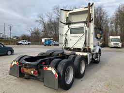 2013 VOLVO VNM64T200 Serial Number: 4V4MC9DG8DN144915