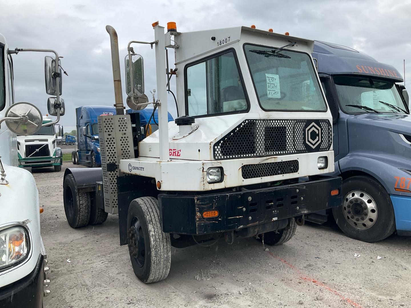 2018 CAPACITY TJ6500T SPOTTER Serial Number: 4LMSF2111JL031623