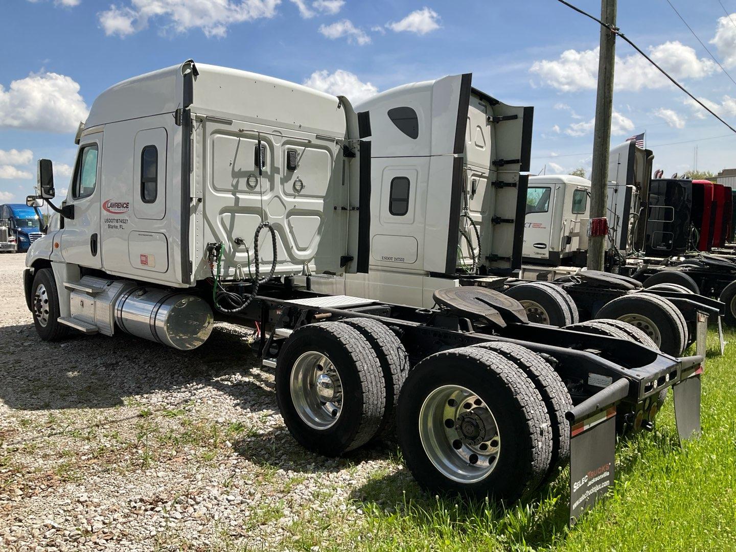 2017 FREIGHTLINER CASCADIA Serial Number: 3AKJGLDR3HSJH3508