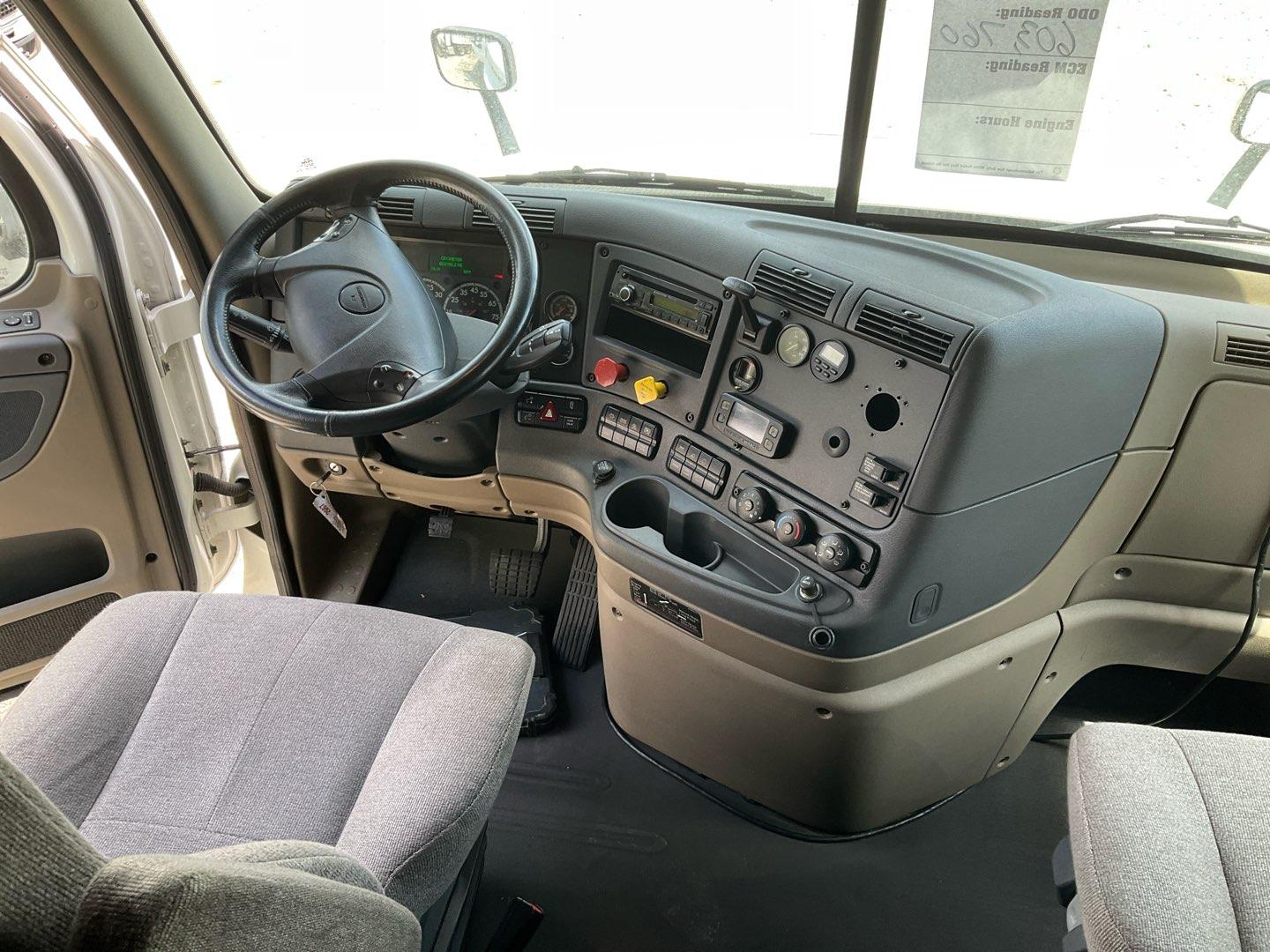 2017 FREIGHTLINER CASCADIA Serial Number: 3AKJGLDR3HSJH3508