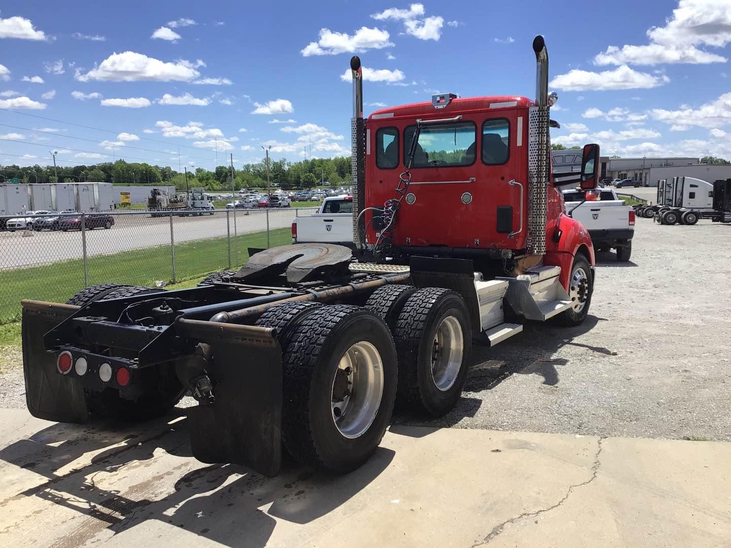 2019 KENWORTH T680 Serial Number: 1XKYD49X7KJ296473