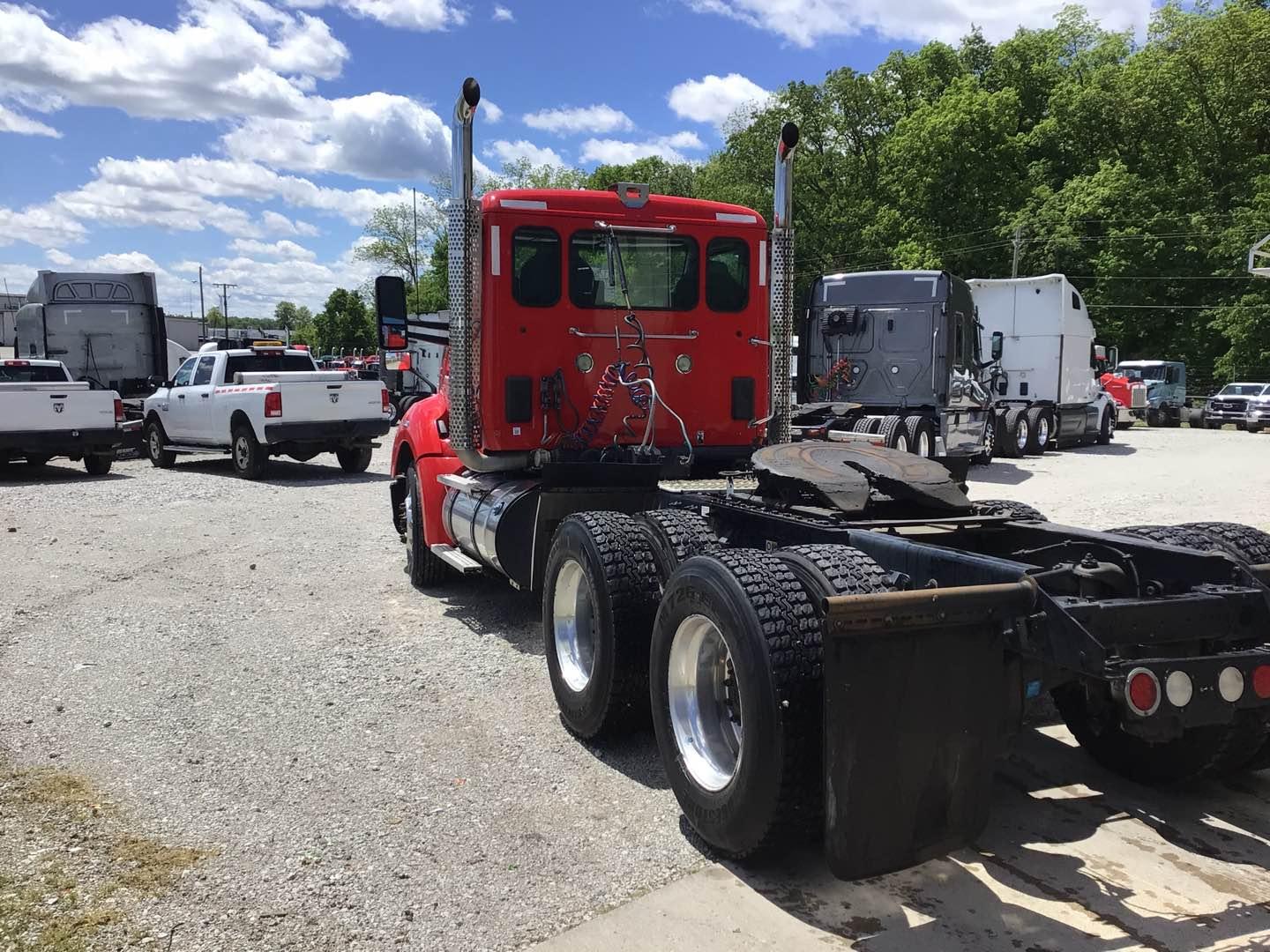 2019 KENWORTH T680 Serial Number: 1XKYD49X7KJ296473