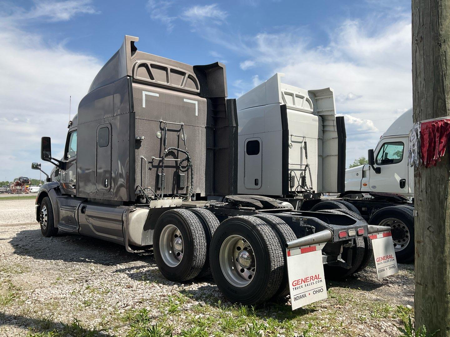 2018 PETERBILT 579-SERIES Serial Number: 1XPBDP9X8JD371180