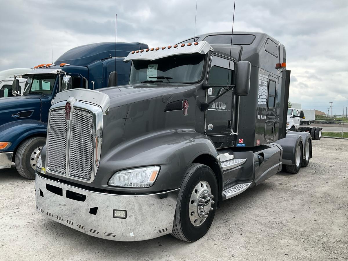 2012 KENWORTH T660 Serial Number: 1XKADP9X8CJ298074