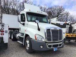 2019 FREIGHTLINER CASCADIA Serial Number: 1FUJGEDR8KLKB2222