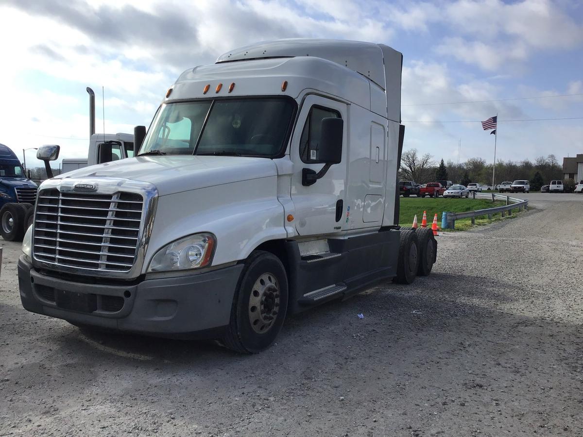 2014 FREIGHTLINER CASCADIA Serial Number: 1FUJGLD54ELFU0041