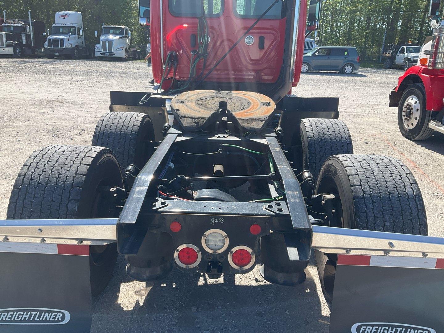 2020 FREIGHTLINER CASCADIA 113 Serial Number: 3AKJGBDV6LDLN6474