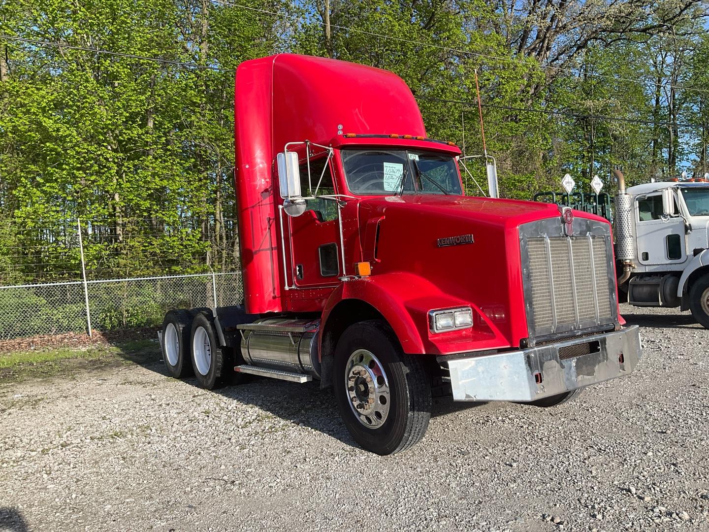 2007 KENWORTH T800 Serial Number: 1XKDDU9XX7J155595