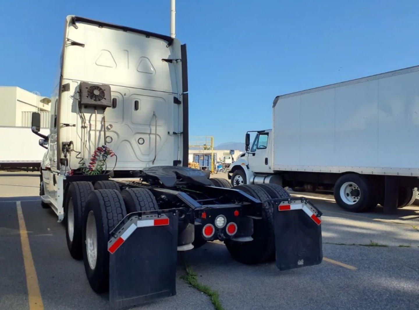 2020 FREIGHTLINER CASCADIA 126 Serial Number: 3AKJHHFG7LSLR3298