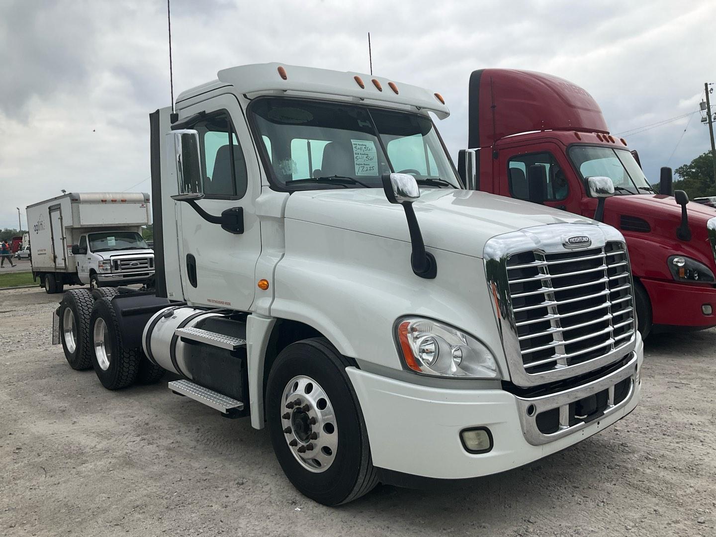 2017 FREIGHTLINER CASCADIA Serial Number: 3AKJGEDV5HSJD7859