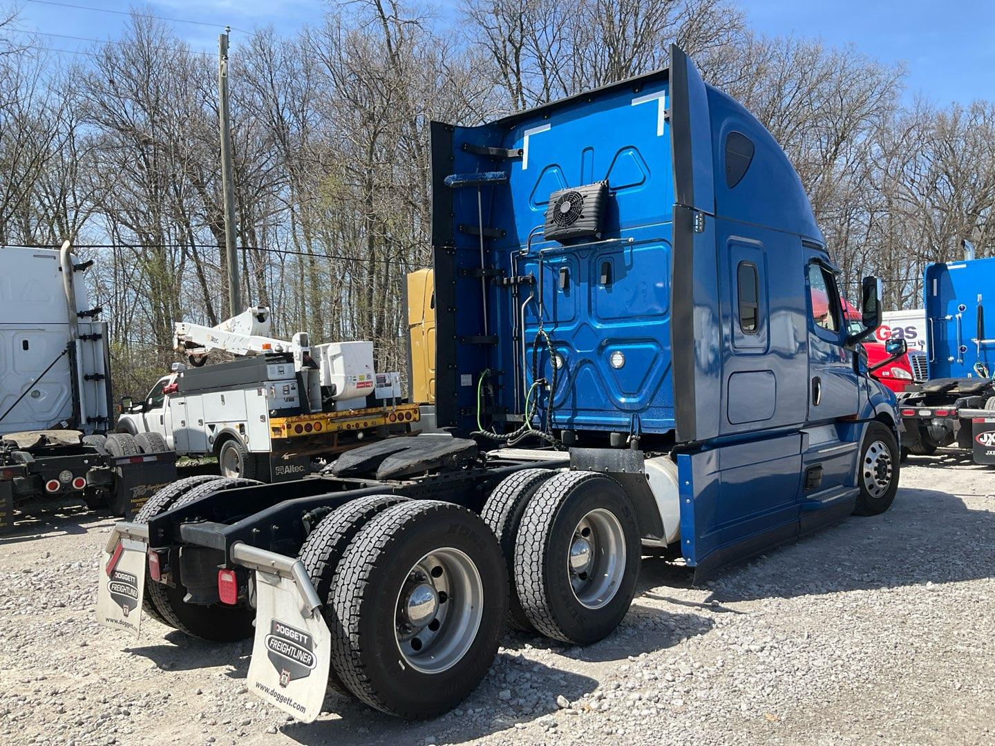 2022 FREIGHTLINER CASCADIA Serial Number: 1FUJHHDR0NLNB3683