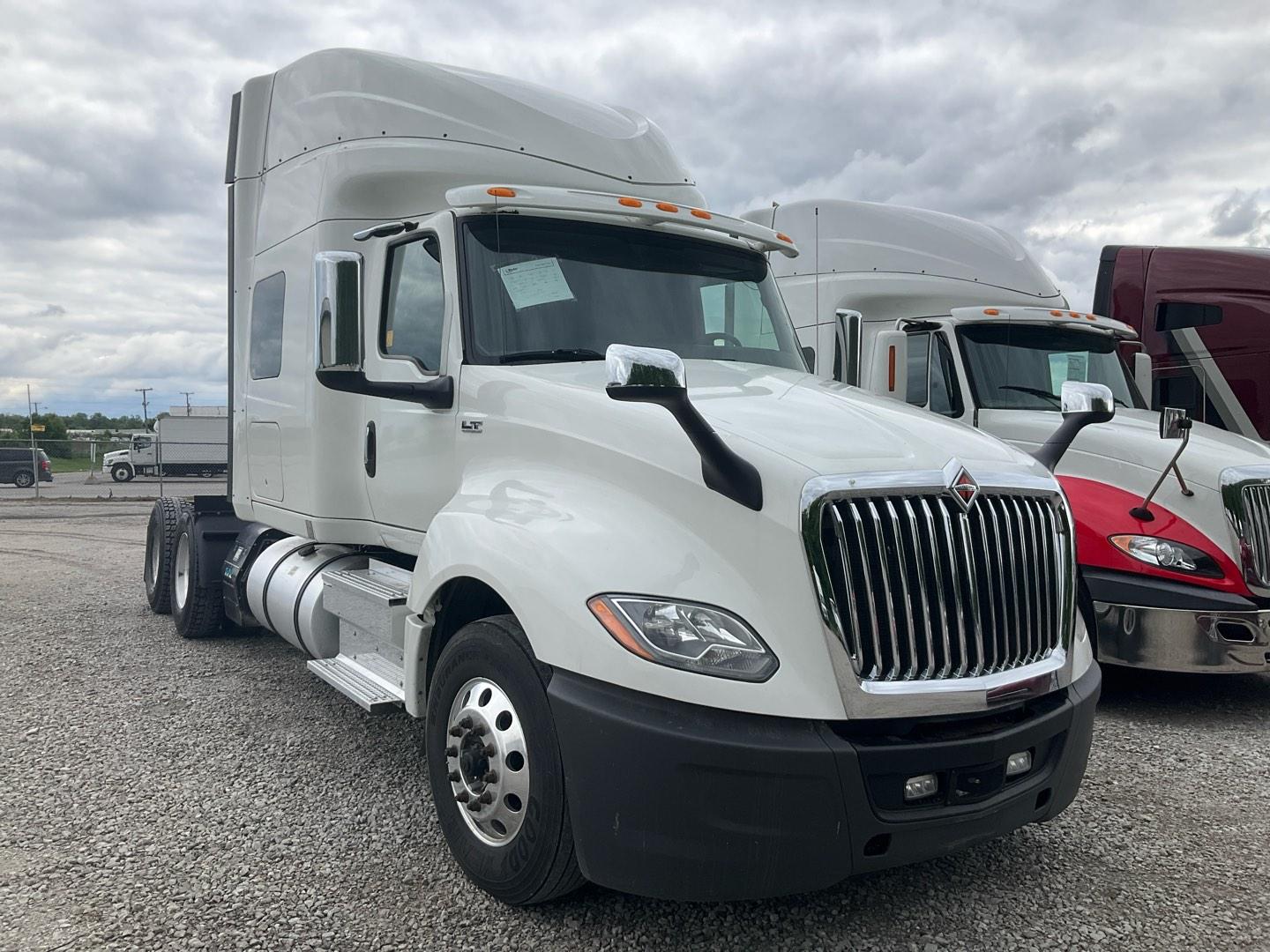 2019 INTERN LT Serial Number: 3HSDZAPR7KN319222