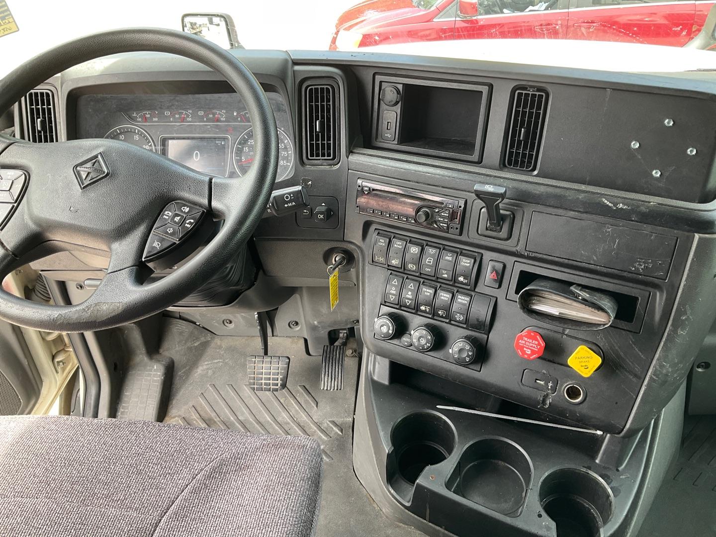 2020 INTERNATIONAL LT Serial Number: 3HSDZAPR8LN860295