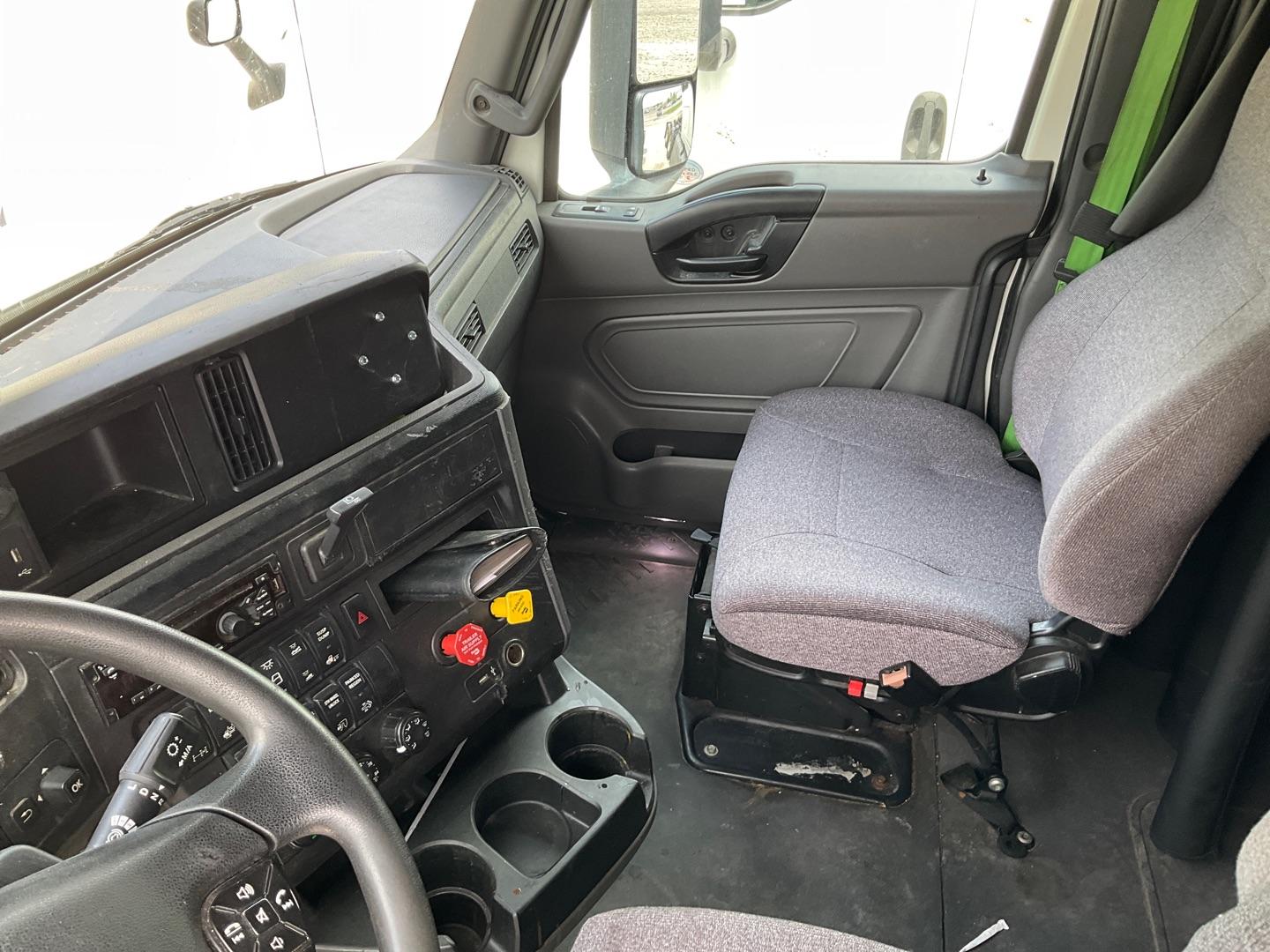 2020 INTERNATIONAL LT Serial Number: 3HSDZAPR8LN860295