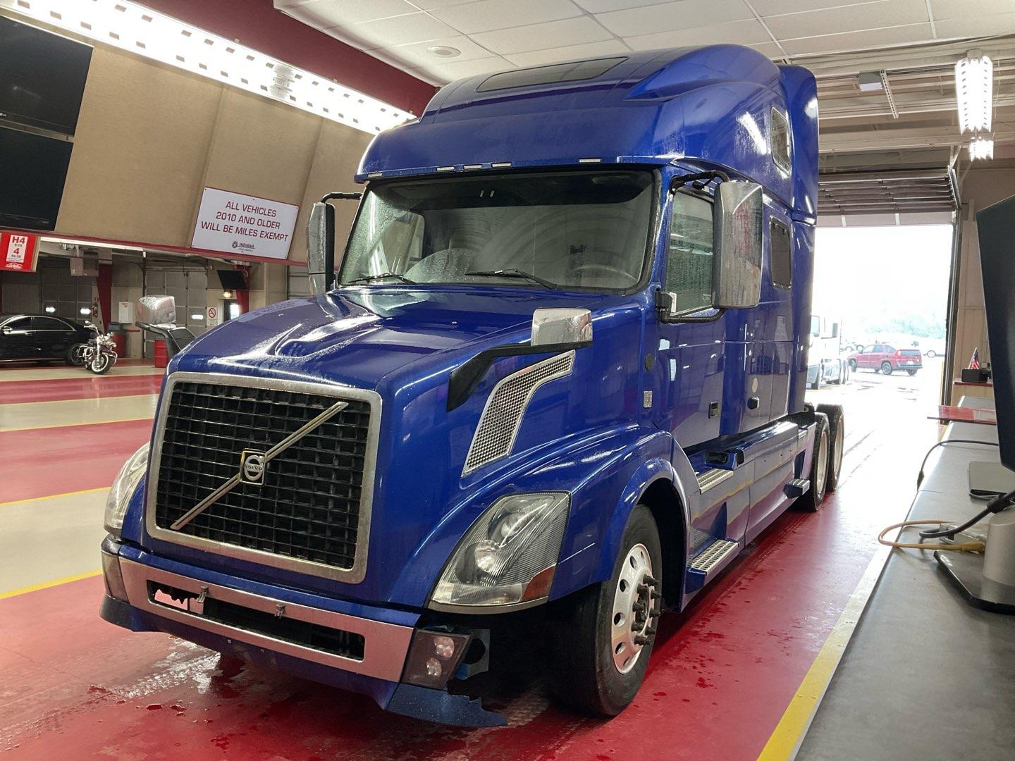 2014 VOLVO VNL64T780 Serial Number: 4V4NC9EH3EN153891