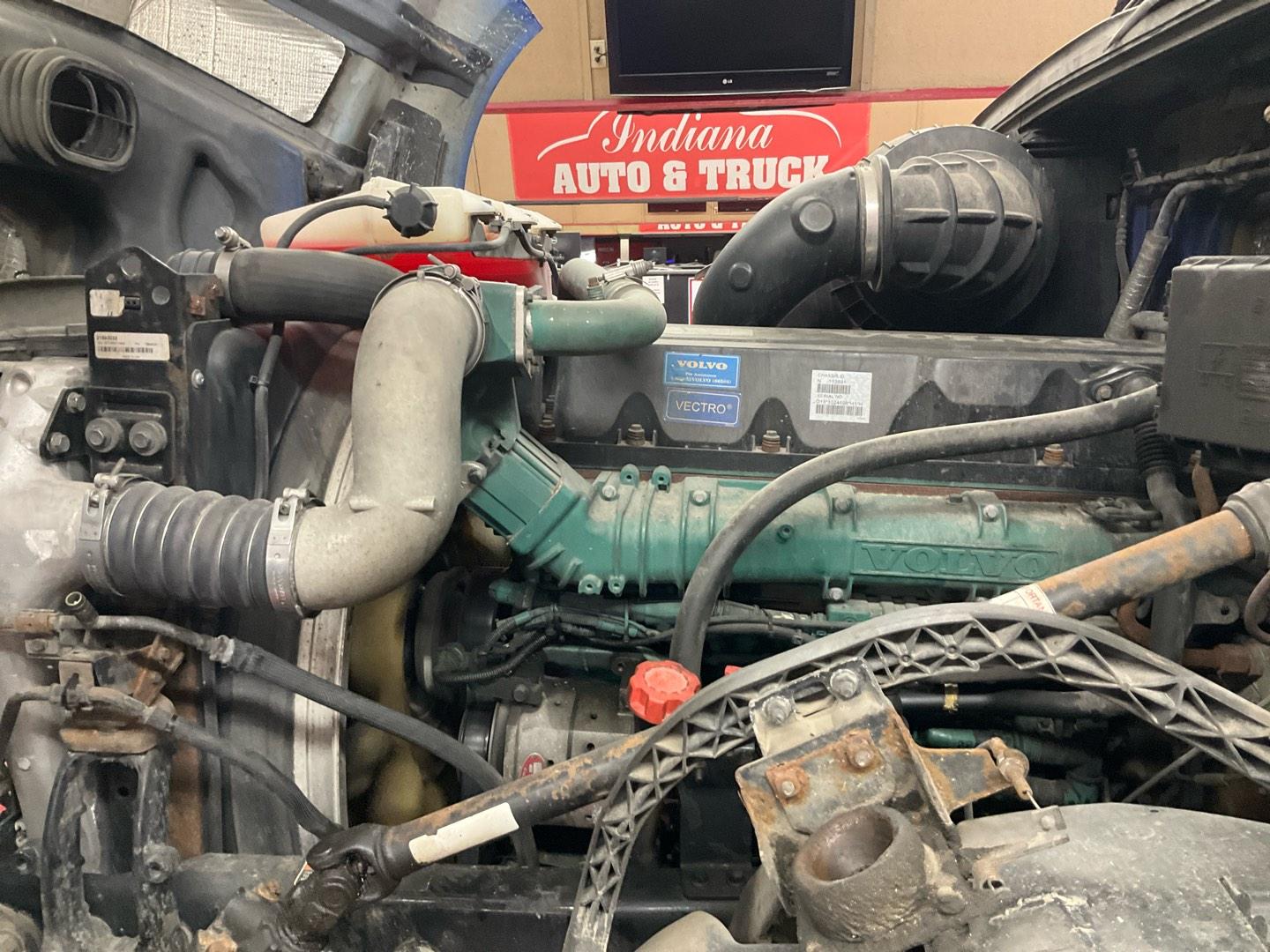 2014 VOLVO VNL64T780 Serial Number: 4V4NC9EH3EN153891